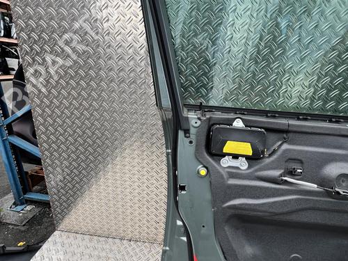 Dør venstre foran LAND ROVER RANGE ROVER III (L322) 3.0 D 4x4 | BP27596052C2