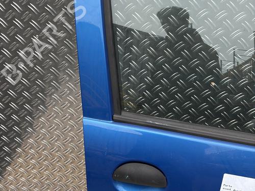 Right front door PEUGEOT 107 (PM_, PN_) 1.0 | BP21306878C3