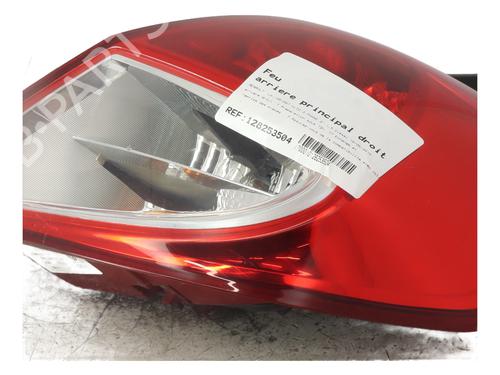 right-taillight-renault-clio-iii-br01-cr01-2005-2006-2007-2008-2009-2010-2011-2012-2013-2014-36652564 main image