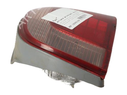 Used Right taillight Right taillight TOYOTA YARIS (_P1_) 1.0 (SCP10_, SCP10R) (68 hp) 32853349 32853349