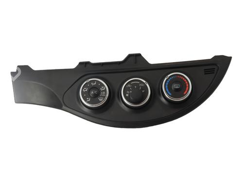 climate-control-toyota-yaris-_p13_-2010-2011-2012-2013-2014-2015-2016-2017-2018-2019-2020-36850576 main image