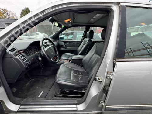 Right taillight MERCEDES-BENZ E-CLASS (W210) E 300 Turbo-D (210.025) | BP28577210C35 