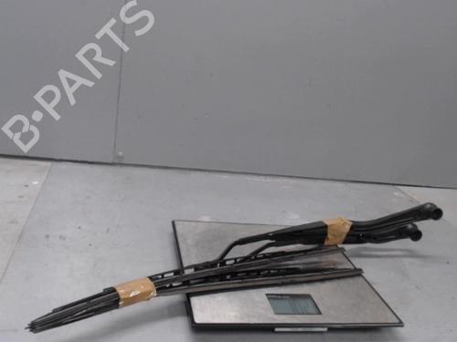 Used Front windshield wiper arm CHRYSLER 300C Touring (LX, LE) 3.0 CRD (218 hp) 21314553