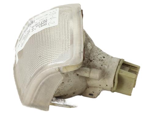 Used Right front indicator OPEL CORSA A Hatchback (S83) 1.2 i (F08, M08, F68, M68) (45 hp) 28020469