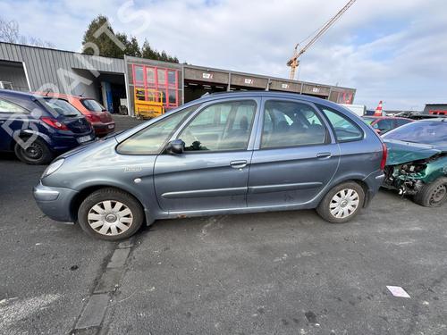 Fuse box CITROËN XSARA PICASSO (N68) 1.6 HDi | BP21371718E1 