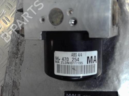 Used ABS pump ABS pump CHEVROLET AVEO / KALOS Hatchback (T200) 1.4 16V (94 hp) 21371979 21371979