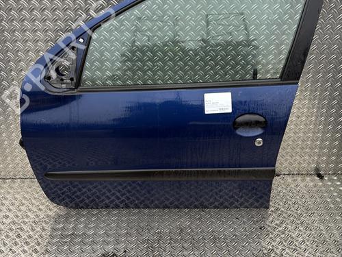 Used Left front door PEUGEOT 206 Hatchback (2A/C) 1.4 i (75 hp) 30518204