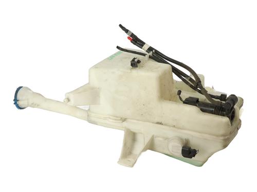 Used Windscreen washer tank Windscreen washer tank VOLVO V40 Hatchback (525) D2 (114 hp) 32506166 32506166