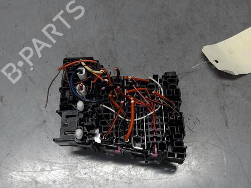 Used Fuse box VW GOLF VII (5G1, BQ1, BE1, BE2) 1.4 TSI (122 hp) 31757708