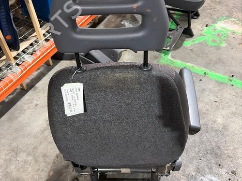 left-front-seat-peugeot-boxer-van-2006-38953915 main image