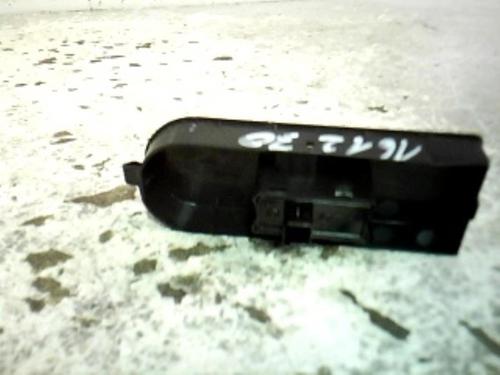 Used Right front window switch Right front window switch OPEL ZAFIRA / ZAFIRA FAMILY B (A05) 1.9 CDTI (M75) (150 hp) 21310527 21310527