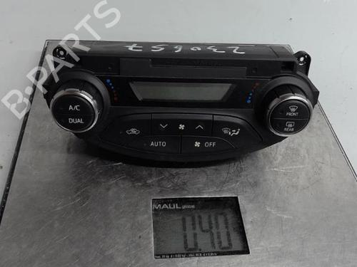 Used Climate control TOYOTA YARIS (_P13_) 1.5 Hybrid (NHP130_, NHP130) (101 hp) 21318156