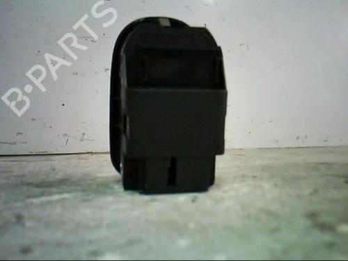 Used Switch Switch PEUGEOT 206 Hatchback (2A/C) 1.4 i (75 hp) 21369069 21369069