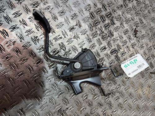 Pedal RENAULT TRAFIC II Bus (JL) 2.0 dCi 90 (JL00, JL01, JL0H, JL0M, JL0P, JL0S) | BP38721985I4 - Image 4