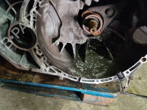 Used Gearbox Gearbox NISSAN X-TRAIL I (T30) 2.2 Di 4x4 (114 hp) 21295576 21295576