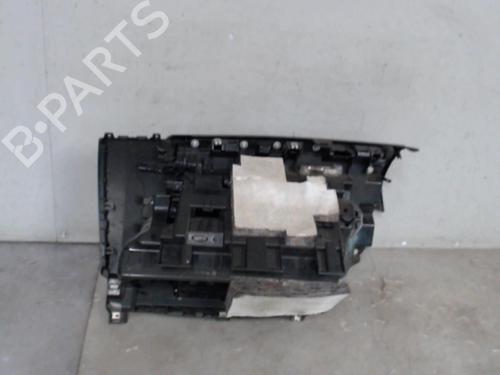 Used Glove box Glove box BMW 1 (E81) 123 d (204 hp) 21295121 21295121