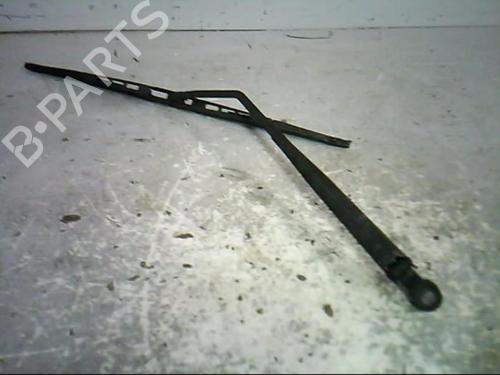 Used Rear windshield wiper arm MITSUBISHI PAJERO SPORT I (K7_, K9_) 2.5 TD (K94W, K74T) (115 hp) 21367642