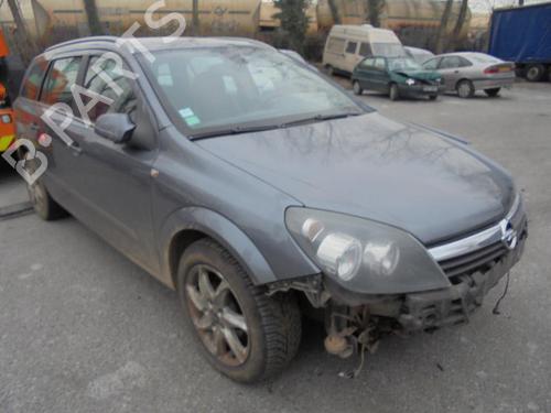 Right taillight OPEL ASTRA H Estate (A04) 1.9 CDTI 16V (L35) | BP21321114C35 