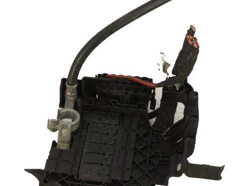 Used Fuse box Fuse box VW POLO V (6R1, 6C1) 1.2 TDI (75 hp) 38453152 38453152