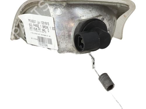 Used Left front indicator Left front indicator PEUGEOT 405 I Break (15E) 1.9 D (69 hp) 26220147 26220147