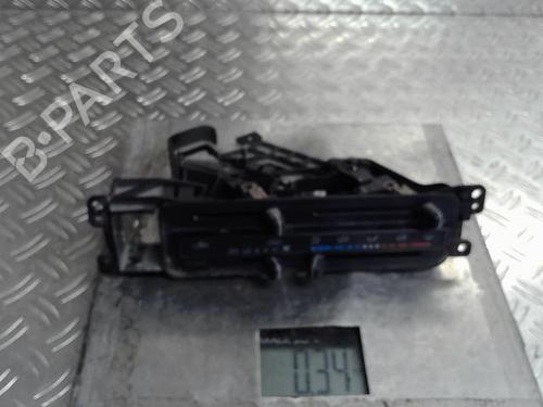 Used Climate control TOYOTA HIACE IV Van (__H1_, __H2_) 2.5 D-4D (KLH12, KLH22) (95 hp) 24028823