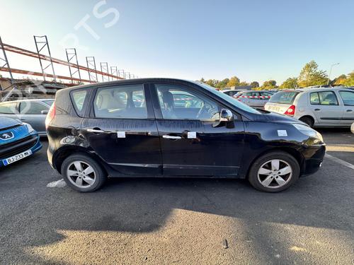 Left tailgate light RENAULT SCÉNIC III (JZ0/1_) 1.5 dCi | BP21309124C79