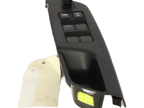 Used Left front window switch Left front window switch SUZUKI SWIFT IV (FZ, NZ) 1.2 (AZH412, ZC72S) (94 hp) 33452845 33452845