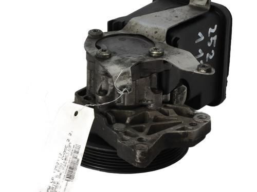 Used Steering pump Steering pump BMW 5 (E60) 525 d (177 hp) 27467424 27467424