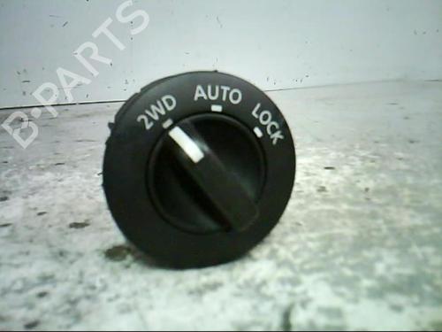 Used Switch NISSAN X-TRAIL I (T30) 2.2 dCi 4x4 (136 hp) 21367836