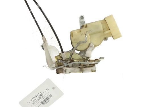 Høyre foran lås TOYOTA YARIS (_P1_) 1.3 (SCP12_, SCP13_, SCP12R, SCP13R) (87 hp) 21293652