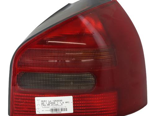 Używane Lampa tylna prawa AUDI A3 (8L1) 1.6 (101 hp) 27703349
