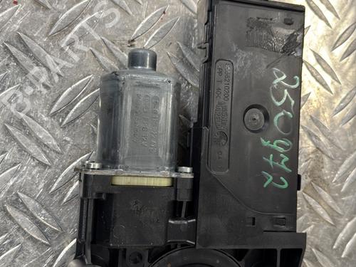 Used Left front window motor RENAULT SCÉNIC III (JZ0/1_) 1.9 dCi (JZ0J, JZ1J, JZ1K, JZ1S) (131 hp) 24221340