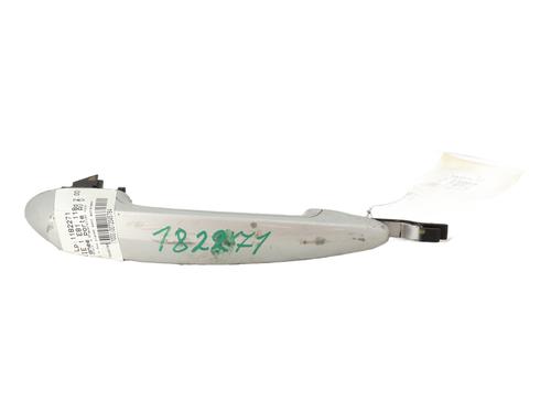 Used Front right exterior door handle BMW 1 (E81) 118 d (143 hp) 21309797