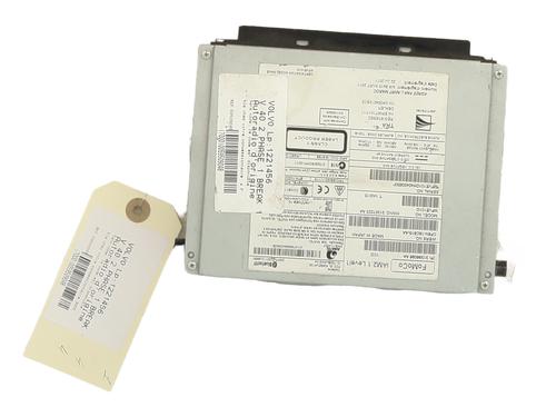 radio-volvo-v40-hatchback-525-d2-36050605-2012-2013-2014-2015-2016-2017-2018-2019-21319209 main image