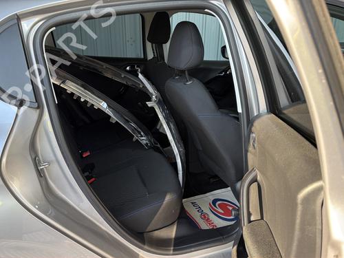 Used Parts PEUGEOT 208 I (CA_, CC_)  1.2 PureTech 82  4559323