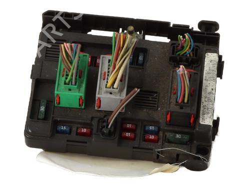 Used Fuse box PEUGEOT 206 Hatchback (2A/C) 1.4 i (75 hp) 30922960