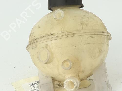 Expansion tank PEUGEOT 308 II (LB_, LP_, LW_, LH_, L3_) 1.5 BlueHDI 100 | BP21315122C120 