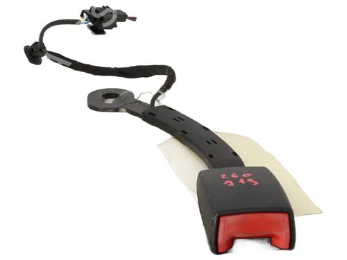 seat-buckle-vw-golf-vii-5g1-bq1-be1-be2-2012-2013-2014-2015-2016-2017-2018-2019-2020-2021-32861740 main image