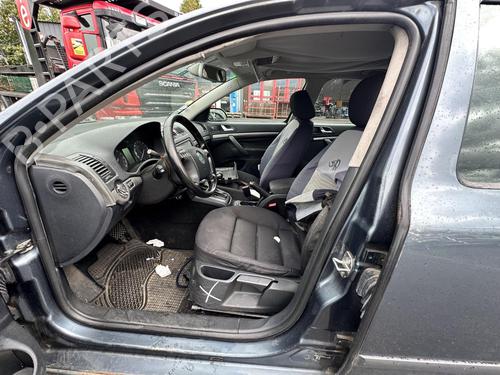 Højre forlygte SKODA OCTAVIA II (1Z3) 1.9 TDI | BP21320711C29 