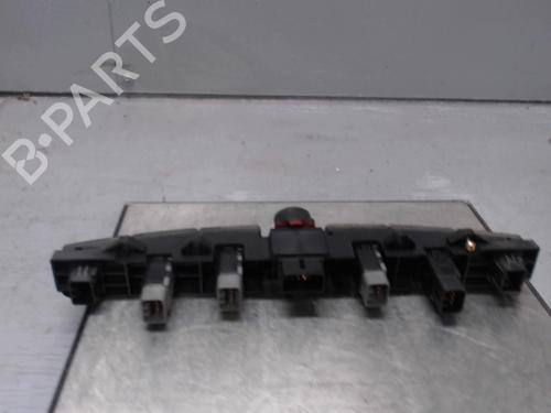Used Warning switch SSANGYONG STAVIC 2.7 270 sXDi 4x4 (165 hp) 21369166