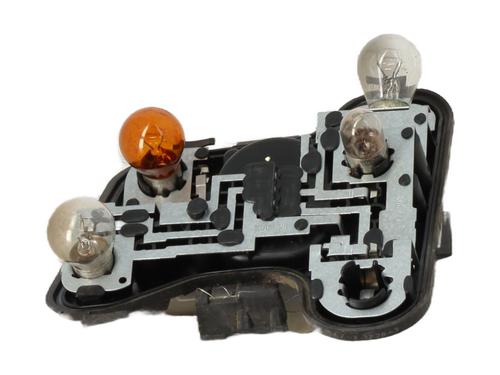 Używane Oprawka żarówki AUDI A4 B6 (8E2) 2.0 FSI (150 hp) 30817103