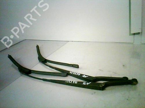 Used Front windshield wiper arm AUDI A6 C5 (4B2) 1.9 TDI (110 hp) 21321442