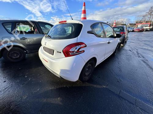 Front windshield wiper arm PEUGEOT 208 I (CA_, CC_) 1.0 VTi | BP21302710C143 