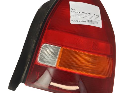 Right taillight HONDA CIVIC VI Hatchback (EJ, EK) 1.4 i S (EJ9) | BP32021673C35