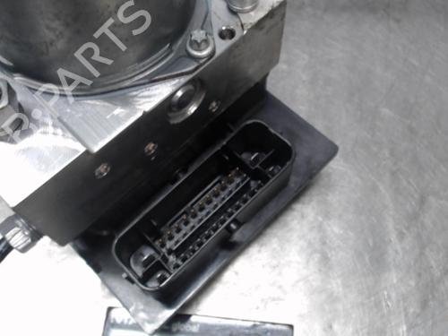Used ABS pump PEUGEOT 5008 (0U_, 0E_) 1.6 16V (120 hp) 21312574