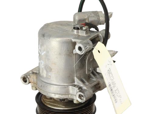 Used AC compressor AC compressor PEUGEOT 208 I (CA_, CC_) 1.2 THP 110 (110 hp) 26938935 26938935
