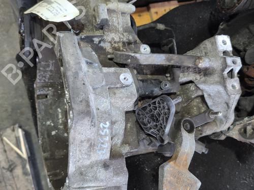 Gearbox VW GOLF VI (5K1) 1.6 TDI | BP28111442M3