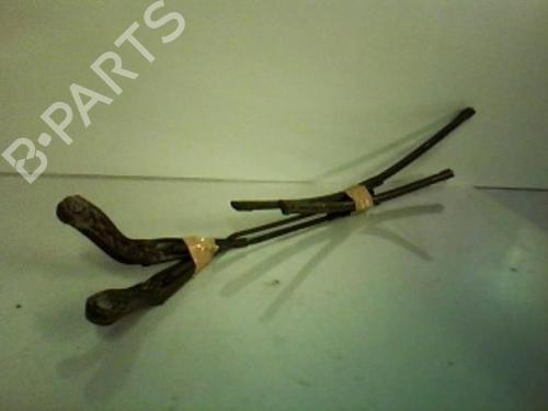 Used Front windshield wiper arm MERCEDES-BENZ B-CLASS Sports Tourer (W245) B 200 CDI (245.208) (140 hp) 21303934