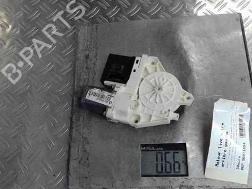 Used Left rear window motor RENAULT MEGANE III Grandtour (KZ0/1) 1.4 TCe (KZ0F, KZ1V) (130 hp) 21885768