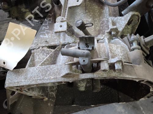 Used Gearbox Gearbox RENAULT CLIO II (BB_, CB_) 1.5 dCi (B/CB07) (65 hp) 30527912 30527912